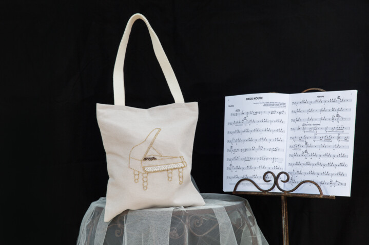 sac brodé piano 